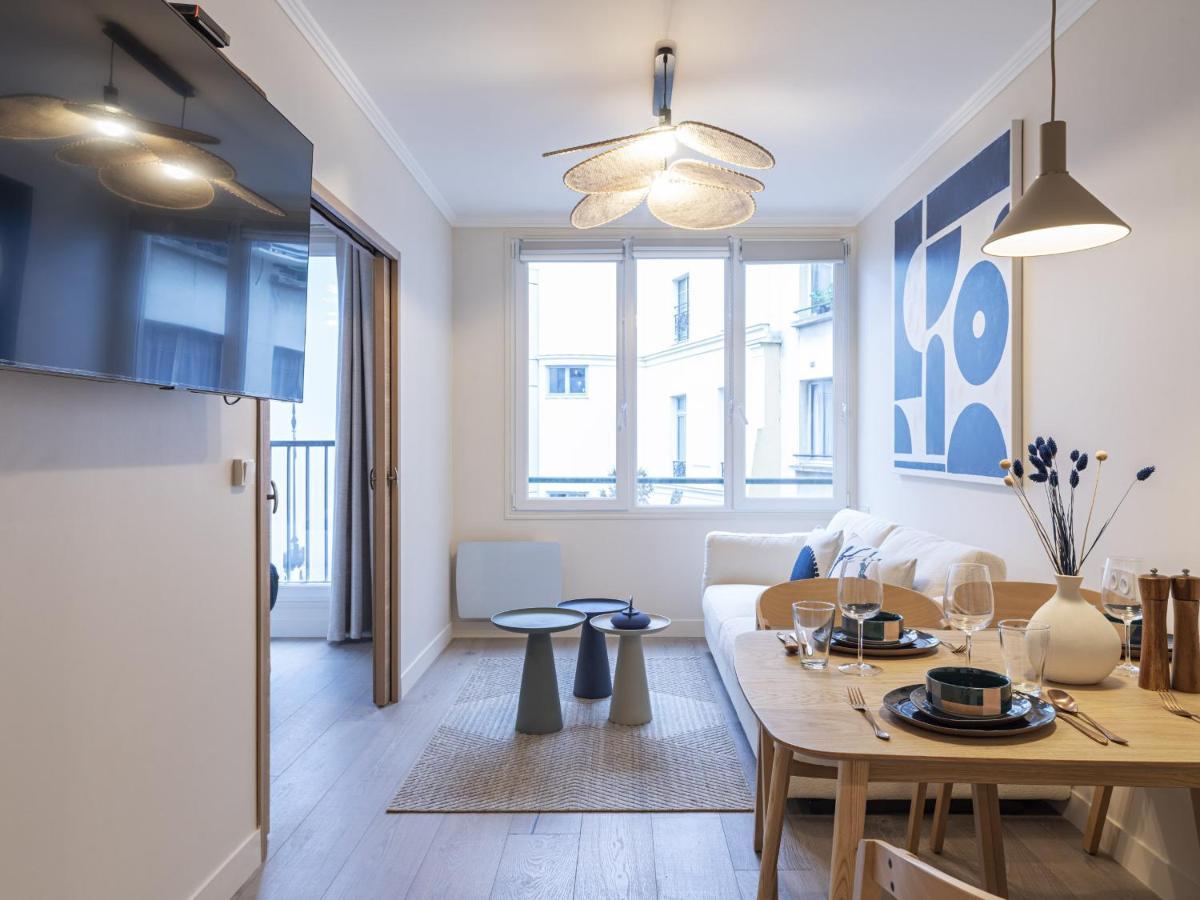 The Blue Suite On Champs Elysees Avenue 巴黎 外观 照片